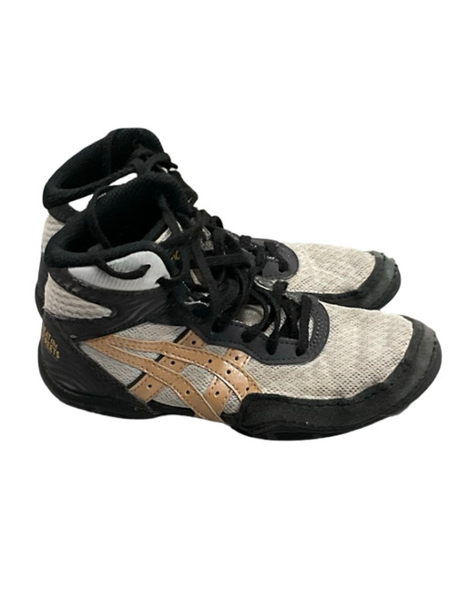 Vist Large View of Product Image Which is Used Asics Wrestling Shoes Grey Youth 13.0