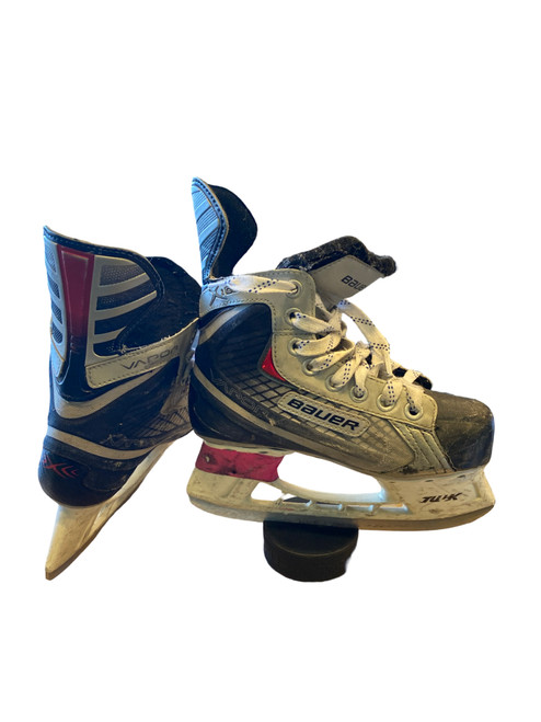 Vist Large View of Product Image Which is Used Bauer X05 Junior Hockey Skate Junior 01