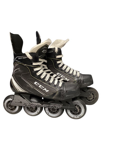 Vist Large View of Product Image Which is Used CCM 9040R Junior Rec Fitness Skates Black Junior 02