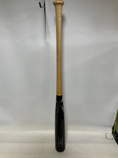 Vist Large View of Product Image Which is Used Victus V-CUT BB/SB Wood Bat 33"