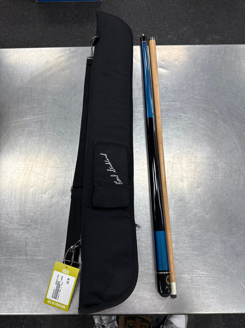 Vist Large View of Product Image Which is Used Mizerak 19oz Pool Cue w/ Case