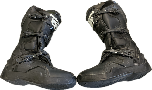Vist Large View of Product Image Which is Used MAVERIK Mens Boots Black Senior 11