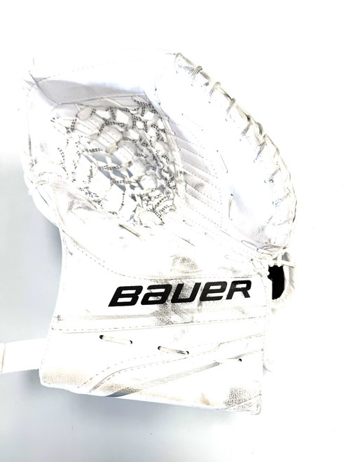 Vist Large View of Product Image Which is Used Bauer GSX Junior Goalie Catcher White