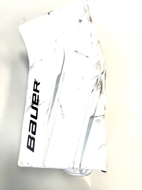 Vist Large View of Product Image Which is Used Bauer GSX Junior Goalie Blocker White