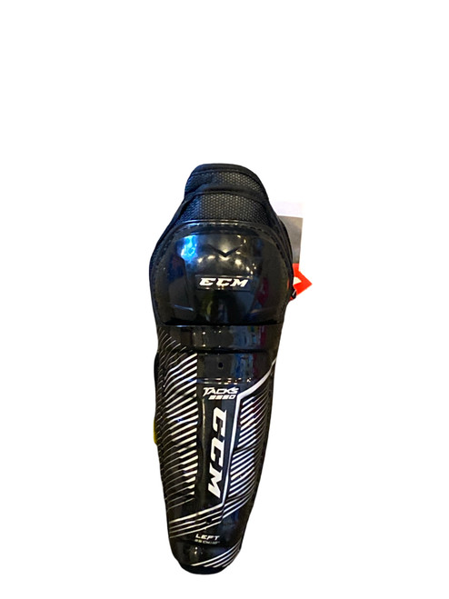 Vist Large View of Product Image Which is Used CCM TACKS 9550 Youth Shin Guards Black 9"