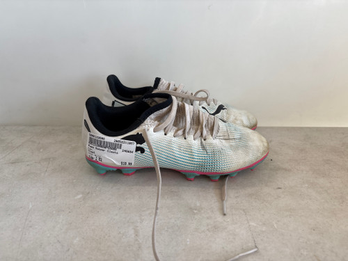 Vist Large View of Product Image Which is Used Puma Soccer Cleats White Junior 02