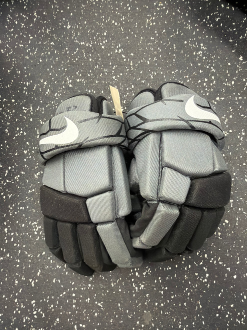 Vist Large View of Product Image Which is Used Nike VAPOR LT YOUTH Lacrosse Gloves Junior Grey MD