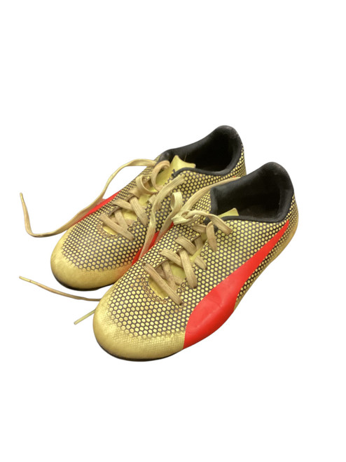 Vist Large View of Product Image Which is Used Puma Soccer Cleats Gold Junior 01.5