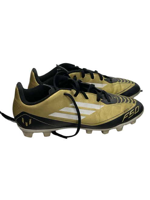 Vist Large View of Product Image Which is Used Adidas Soccer Cleats None Junior 04.5
