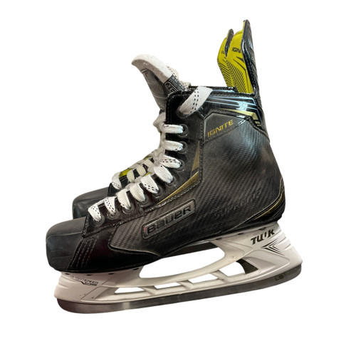 Vist Large View of Product Image Which is Used Bauer IGNITE SUPREME 9.5 Senior Hockey Skate Senior 9.5