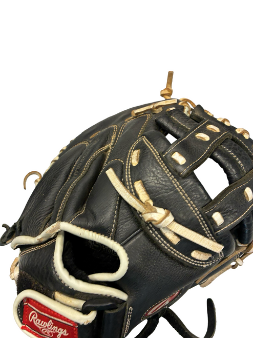 Vist Large View of Product Image Which is Used Rawlings SURE OUT 31 1/2IN BB/SB Catchers RH Throw Black 31 1/2"