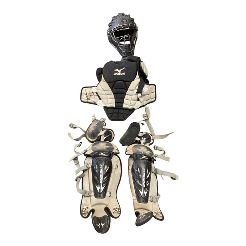 Vist Large View of Product Image Which is Used Mizuno SAMAURAI YOUTH CATCHERS SET 9-12 Catchers Equipment Other