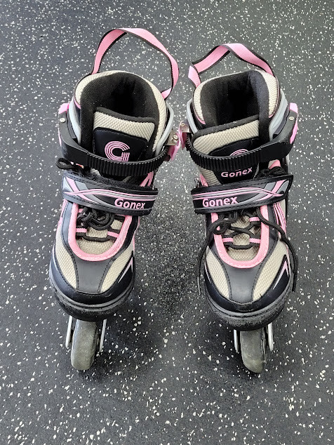 Vist Large View of Product Image Which is Used GONEX ROLLER BLADES Junior Aggressive Skates Black Junior 01