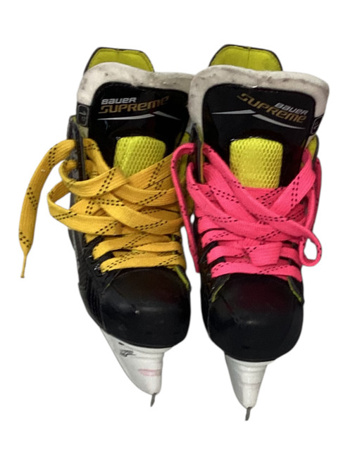 Vist Large View of Product Image Which is Used Bauer SUPREME Youth Hockey Skate Youth 07.0
