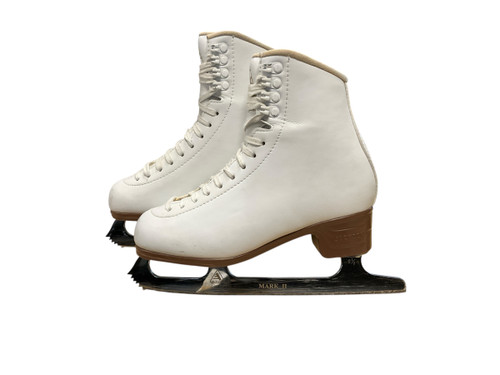 Vist Large View of Product Image Which is Used Jackson MYSTIQUE WomensFigure Skate None Senior 5.5
