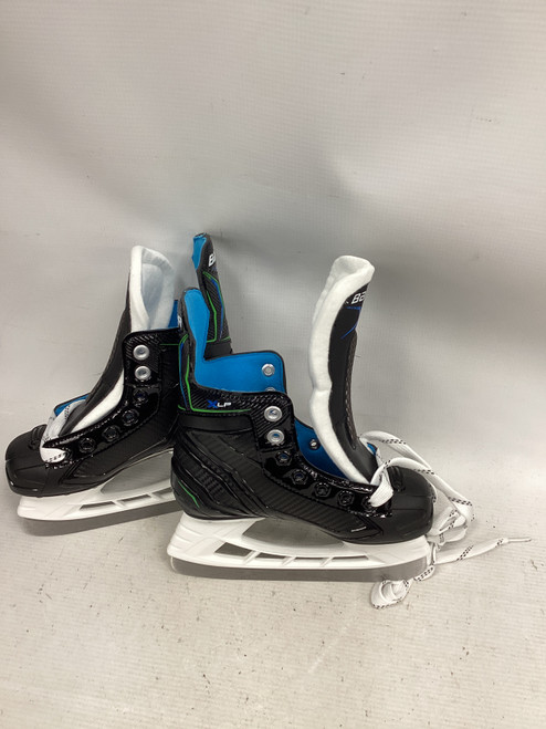 Vist Large View of Product Image Which is Used Bauer X-LP SKATE Youth Hockey Skate Youth 11.0