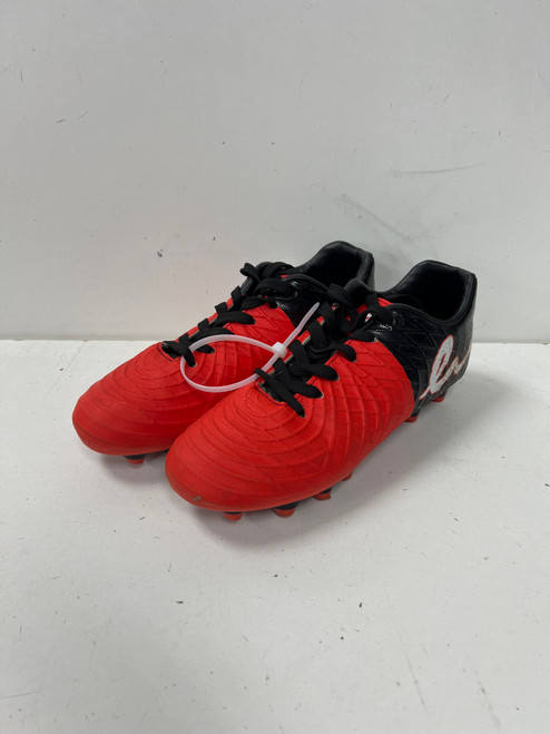 Vist Large View of Product Image Which is Used Eletto LOW Soccer Cleats Black Senior 5
