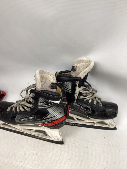 Vist Large View of Product Image Which is Used Bauer VAPOR X2.9 Intermediate Goalie Skate Intermediate 4.5