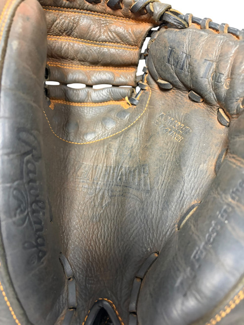 Vist Large View of Product Image Which is Used Rawlings RENEGADE BB/SB Catchers RH Throw None 32 1/2"