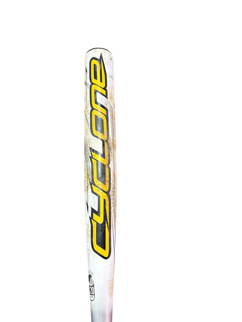 Vist Large View of Product Image Which is Used Easton CYCLONE BB/SB Slowpitch Bat 33"