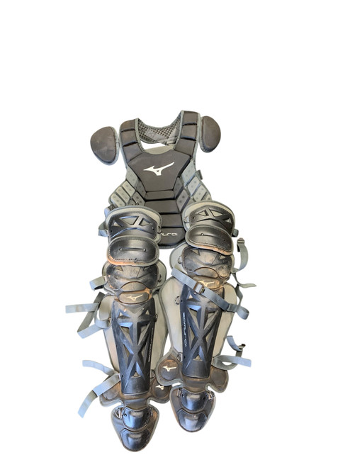 Vist Large View of Product Image Which is Used Mizuno CATCHERS SET Catchers Equipment Other