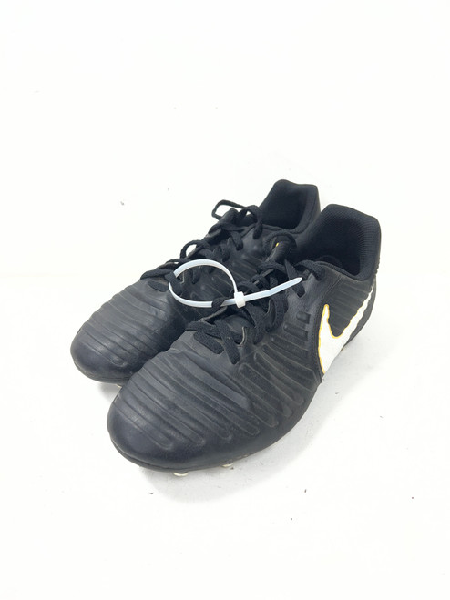 Vist Large View of Product Image Which is Used Nike TIEMPO Soccer Cleats Black Senior 6