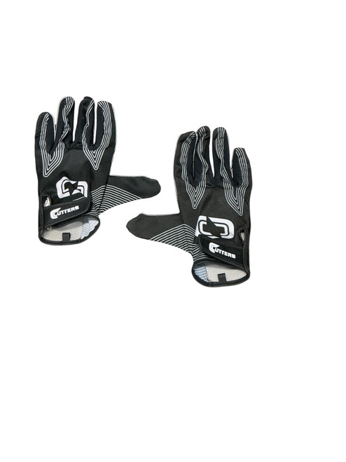 Vist Large View of Product Image Which is Used Cutters Football Accessory
