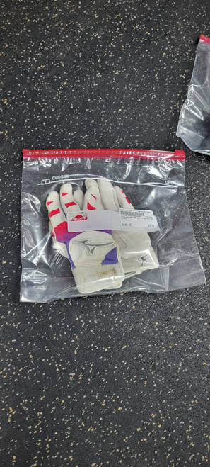 Vist Large View of Product Image Which is Used Mizuno BB/SB Batting Gloves None XS