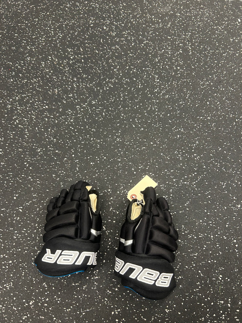 Vist Large View of Product Image Which is Used Bauer PRODIGY Youth Gloves Black 9"