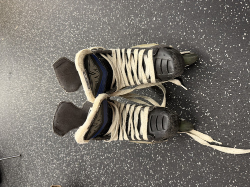Vist Large View of Product Image Which is Used Mission INHALER AC6 Roller Hockey Skates Grey Junior 02