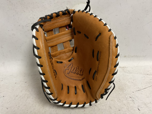Vist Large View of Product Image Which is Used Wilson Aura A09RF20FPCM Fastpitch Catchers RH Throw Brown 33"