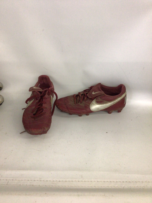 Vist Large View of Product Image Which is Used Nike TIEMPO Soccer Cleats Red Junior 05.5
