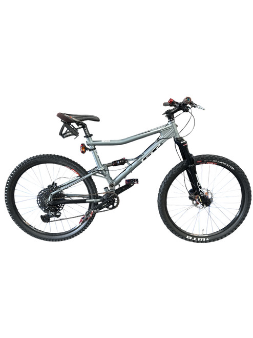 Vist Large View of Product Image Which is USED GT MARATHON SPORT MENS MOUNTAIN BIKE