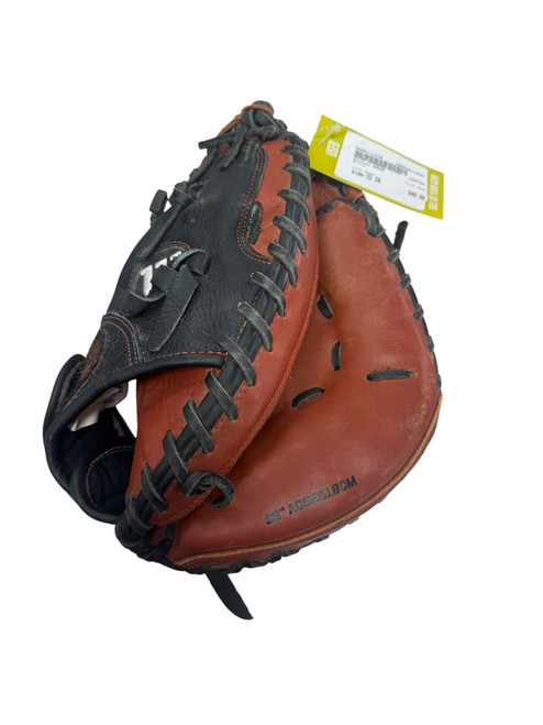 Vist Large View of Product Image Which is Used Wilson A500 BB/SB Catchers RH Throw Brown 32"