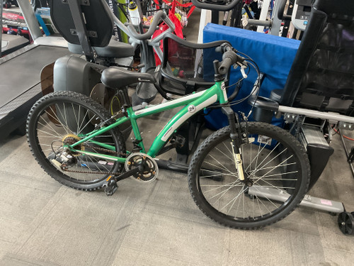 Vist Large View of Product Image Which is Used Diamondback COBRA 24 Mountain Bike Boys Green 24"