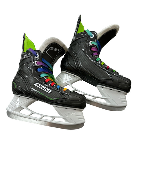 Vist Large View of Product Image Which is Used Bauer XLS SKATES JR 3 Junior Hockey Skate Junior 03