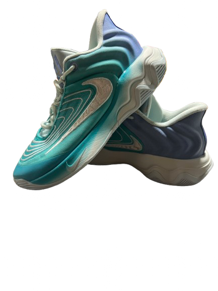 Vist Large View of Product Image Which is Used Nike GIANNIS IMMORTALITY SZ 7.5 Basketball Shoes M Turquoise Senior 7.5