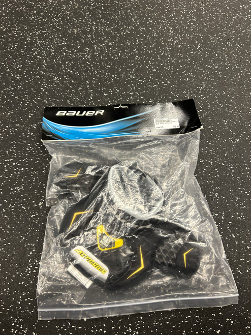 Vist Large View of Product Image Which is Used Bauer Hockey Accessory S/M