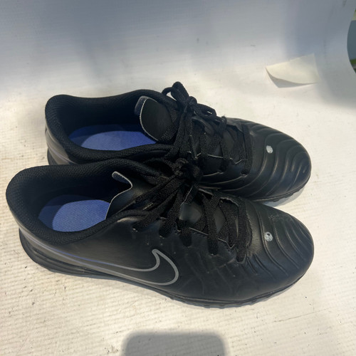 Vist Large View of Product Image Which is Used Nike Soccer Indoor Shoes Black Adjustable