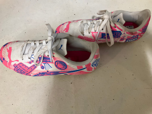 Vist Large View of Product Image Which is Used Puma Soccer Cleats Pink Youth 13.0
