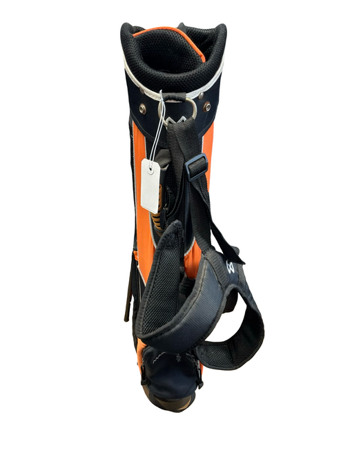 Vist Large View of Product Image Which is Used Maxfli 5 WAY Jr Stand Bag Black And Orange