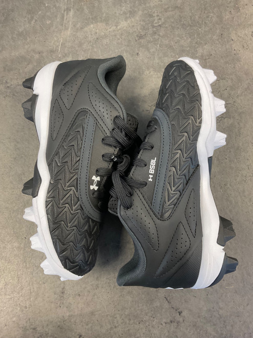 Vist Large View of Product Image Which is Under Armour LEADOFF YOUTH 1.5 BASEBALL CLEATS