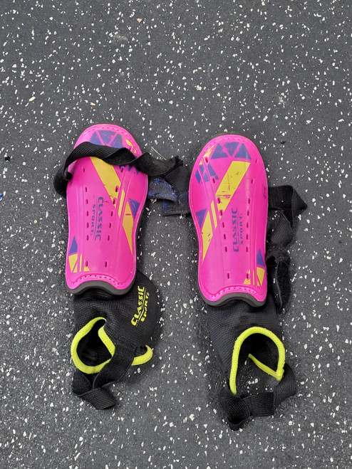 Vist Large View of Product Image Which is Used Adidas CLASSIC SPORT Soccer Shin Guards Youth Pink Youth