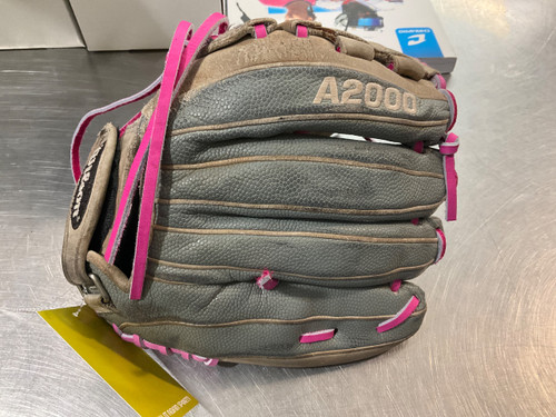 Vist Large View of Product Image Which is Used Wilson A2000 BB/SB Glove LH Throw Gold 12"