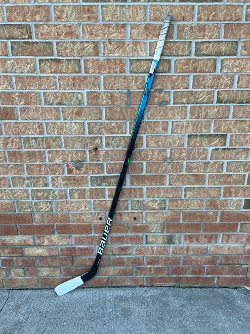 Vist Large View of Product Image Which is Used Bauer NEXUS GEO Senior One Pce Right Grip 87 Flex