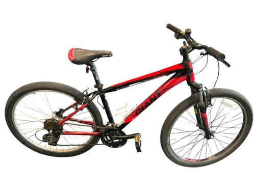 Vist Large View of Product Image Which is Used Giant REVEL 2 Mountain Bike Mens None 38-42cm - 15-16" - SM Frame