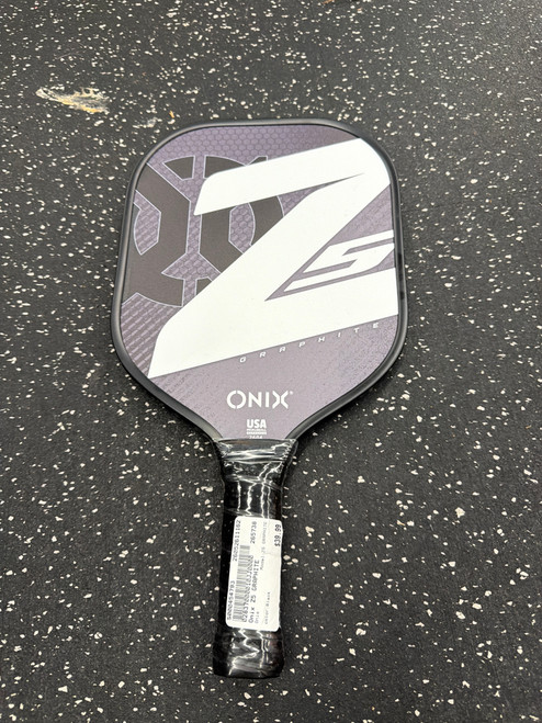 Vist Large View of Product Image Which is Used Onix Z5 GRAPHITE Pickleball Racquet Black