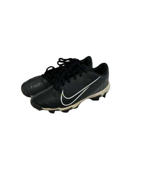 Vist Large View of Product Image Which is Used Nike Vapor Ultrafly Key Jr 4.5 BB/SB Cleats