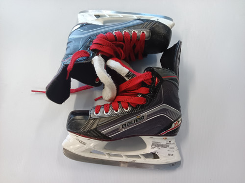 Vist Large View of Product Image Which is Used Bauer X700 Intermediate Hockey Skate Intermediate 4.0