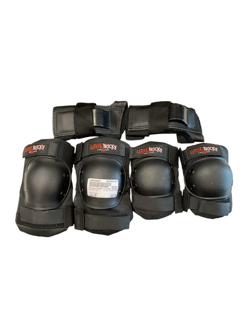 Vist Large View of Product Image Which is Used Triple Eight LITTLE TRICKY PADS Inline Protective Set Black Junior